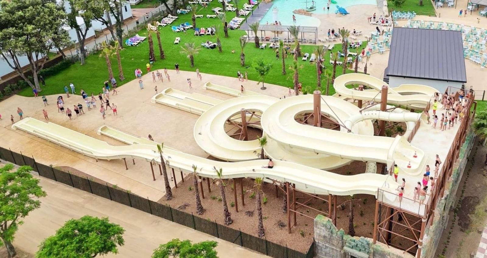 El Delfin - Kemping 4*